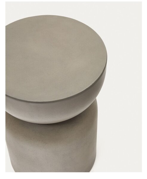 Betonový kulatý zahradní stolek ø 32 cm Garbet – Kave Home