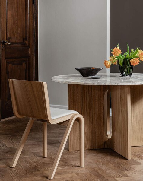 Audo Copenhagen Židle Ready polstrovaná, natural oak/Bouclé 02