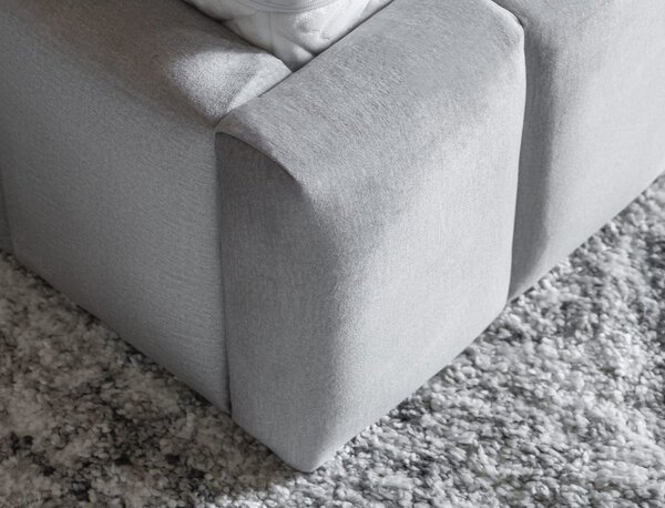Světle šedá čalouněná dvoulůžková postel s úložným prostorem s roštem 140x200 cm Lamica – ELTAP