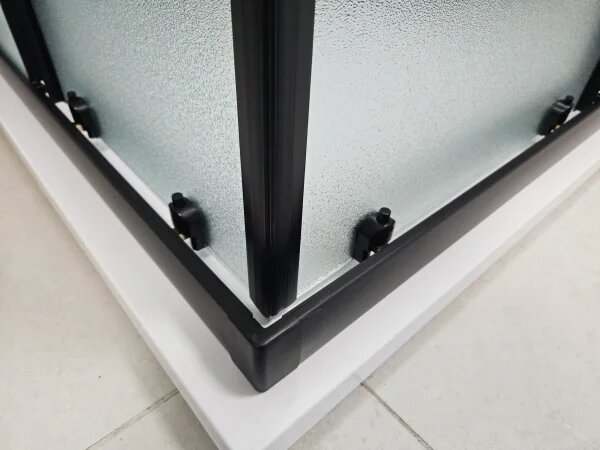 POINT Q BLACK HARD 90x90 Clear Čtvercový sprchový kout s mramorovou vaničkou