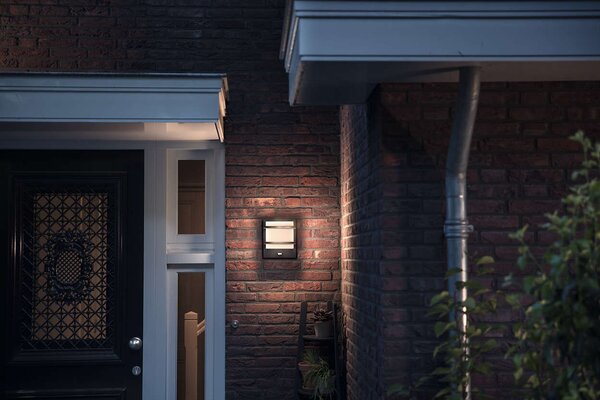 17395/93/P0 Petronia IR venkovní nástěnné LED svítidlo se senzorem 1x12W 1200lm 2700K IP44, antracit