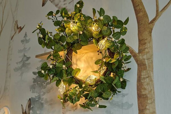 DECOLED Jarní věnec na dveře 40 × 40 × 12 cm, plast, IP44 venkovní