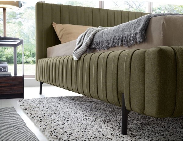 Zelená čalouněná dvoulůžková postel s úložným prostorem s roštem 160x200 cm Plissa – ELTAP