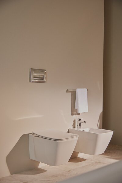 Ideal Standard Strada II - Závěsný bidet, bílá T456801