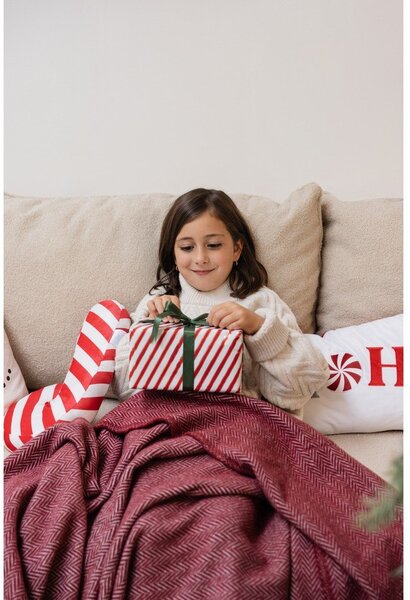Dekorační polštář s vánočním motivem 50x30 cm Candy Cane – Catherine Lansfield