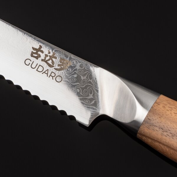 Gudaro - Damaškový kuchyňský nůž na pečivo TAKUMI 8", délka 20 cm, ořech