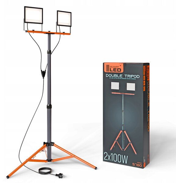Solární LED reflektor 2 × 100 W, 2 × 11000 lm, IP65
