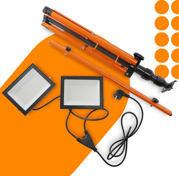 Solární LED reflektor 2 × 100 W, 2 × 11000 lm, IP65