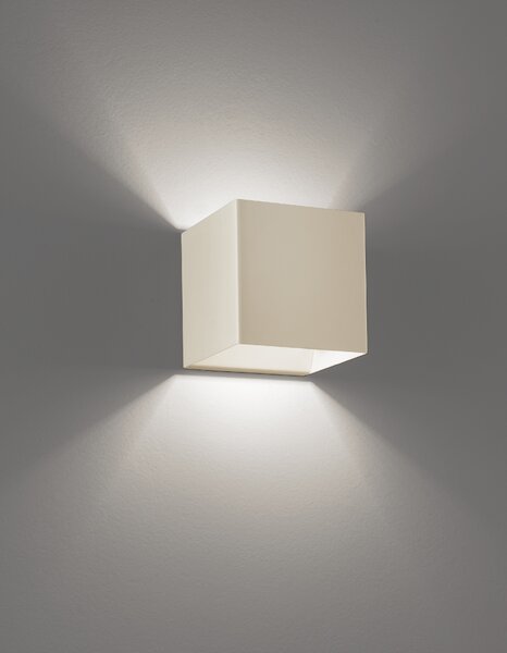Lodes Nástěnné LED svítidlo LASER, 16W, 10x10 cm, CRI92 Barva: Bílá, Teplota světla: 3000K - teplá bílá