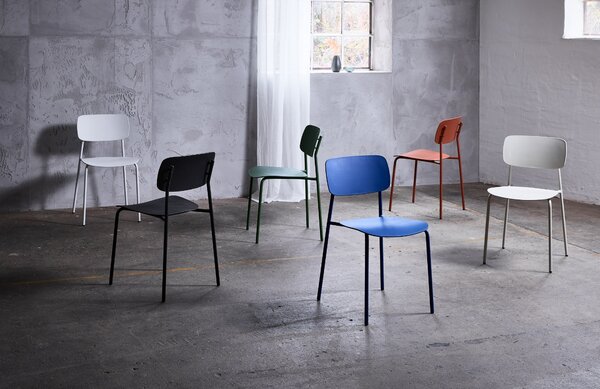 Unique Furniture Zelená plastová jídelní židle Kirkland