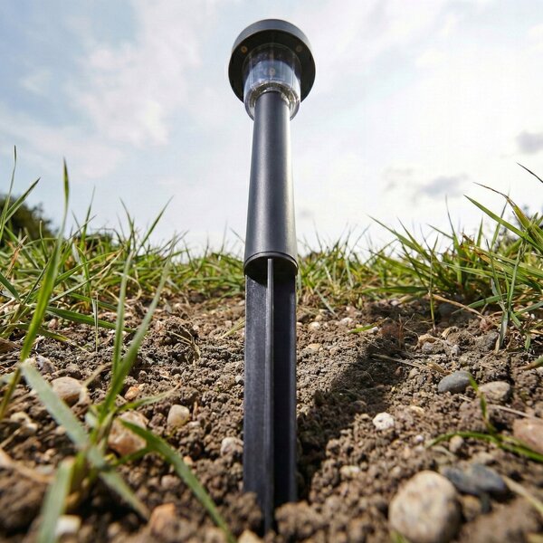 Černé LED solární zápichové svítidlo 30 cm, IP44, studená bílá