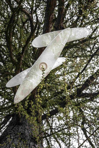 Designové venkovní závěsné svítidlo Brokis Night Birds PC1111, IP54 Povrch Montury: Stříbrný elox, Barva skla: Šedá kouřová - masiv, Povrch baldachýnu: kov - černý matný komaxit