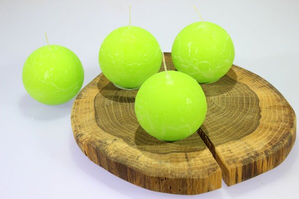 BDK-GLASS 1ks Svíčka koule 6,5cm - lime
