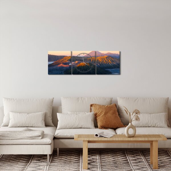 Obraz hory Bromo v Indonésii (s hodinami) (90x30 cm)