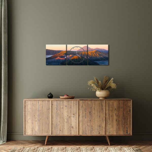 Obraz hory Bromo v Indonésii (s hodinami) (90x30 cm)