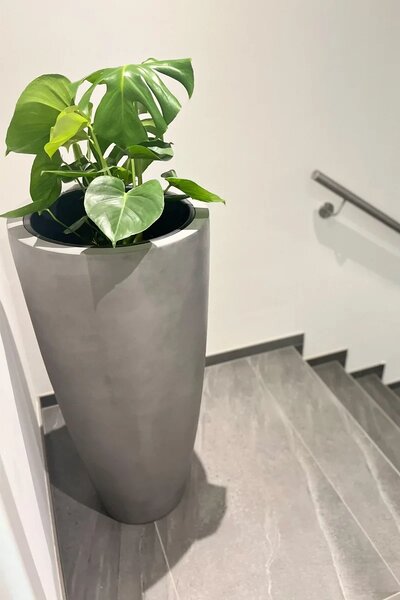 Květináč CITY, sklolaminát, výška 100 cm, beton design, šedý