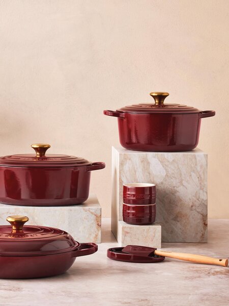 Kulatý litinový kastrol Signature Collection