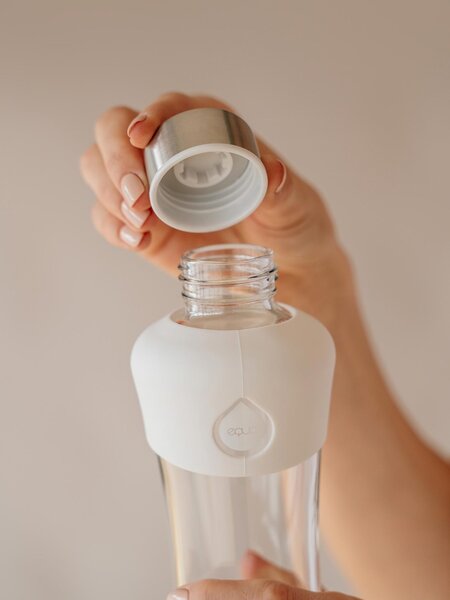 Skleněná lahev EQUA Active White 550 ml
