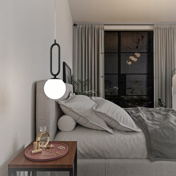 Černé závěsné svítidlo s bílými skleněnými koulemi G9