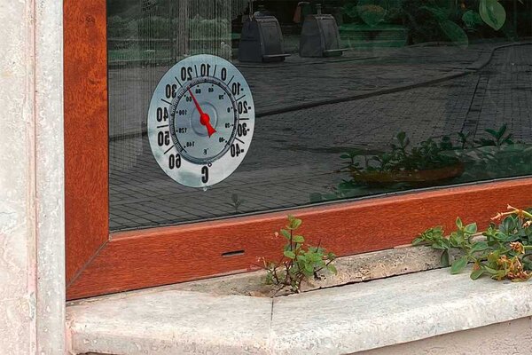 Venkovní teploměr, montáž bez vrtání, Ø 18 cm