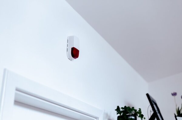 Immax NEO 07504L - Chytrá siréna SMART 5V/95dB ZigBee 3.0 IP65 Tuya