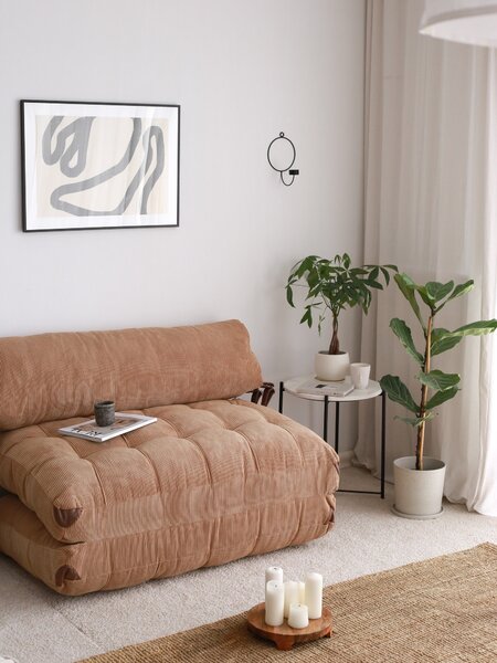 Hanah Home Dvoumístná futonová rozkládací pohovka Kadife camel
