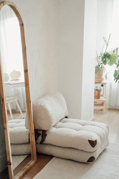 Hanah Home Rozkládací futonové křeslo Kadife Teddy krémové