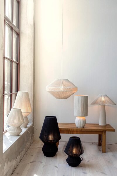 MARKSLOJD Markslöjd stolní lampa Razzo béžová 54 cm