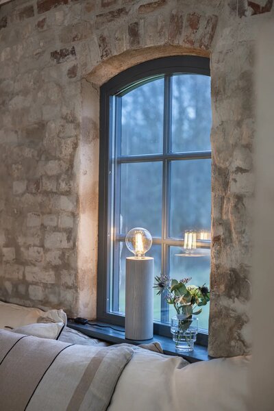 MARKSLOJD Markslöjd stolní lampa Legna šedá 28 cm