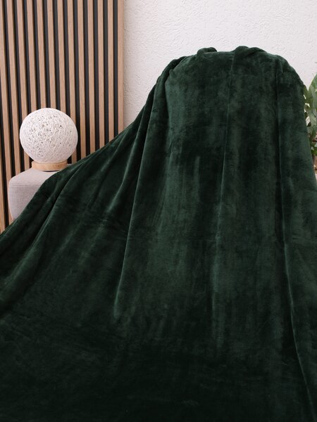 MK Lůžkoviny Deka mikroplyš Exclusive 150 × 200 cm – Laura tmavě zelená