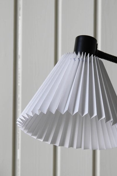 MARKSLOJD Markslöjd stolní lampa Mira bílá/černá