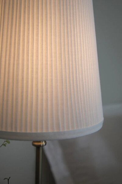 MARKSLOJD Markslöjd stolní lampa Noble, mosaz, 56 cm