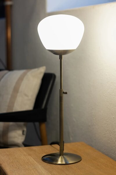 MARKSLOJD Markslöjd stolní lampa Rise staromosaz malá