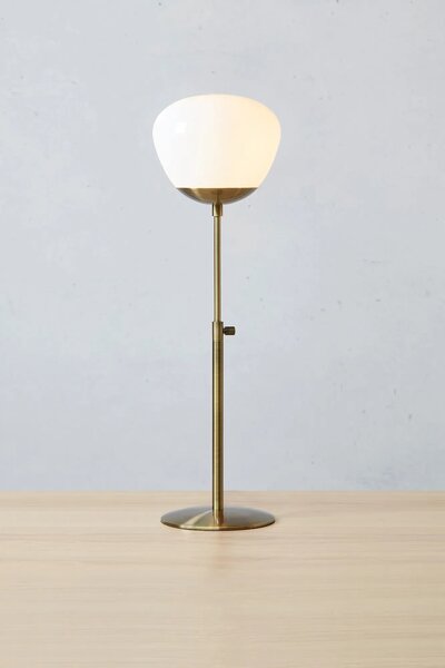 MARKSLOJD Markslöjd stolní lampa Rise staromosaz malá