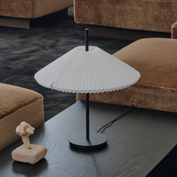 New Works LED stolní lampa Nebra, černá/bílá, 45 cm, textil, Černá, Obývací pokoj / jídelna, kov, Design