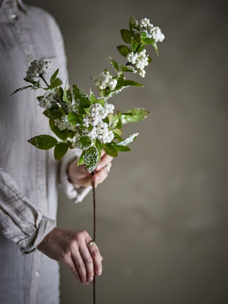 Bloomingville Umělá květina Snowberry 63 cm