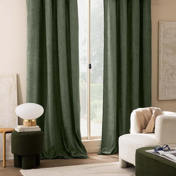 Zelený závěs z materiálu bouclé 140x260 cm Winona – douceur d'intérieur