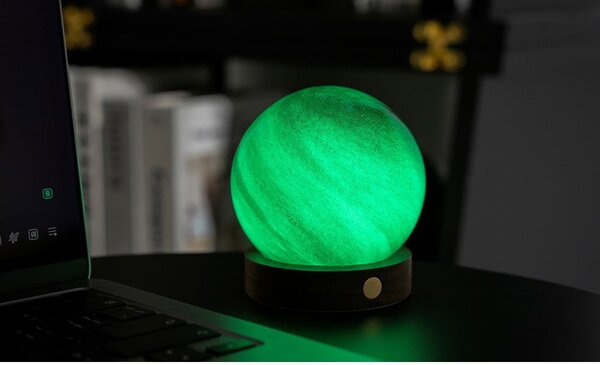 Tmavě hnědá světelná dekorace na USB ø 8 cm Sand Storm – Gingko