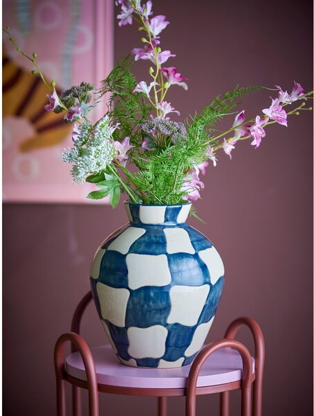 Modrá/krémová skleněná ručně malovaná váza (výška 24 cm) Check – Bloomingville