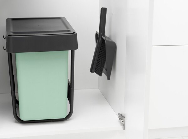 Smetáček a lopatka SinkSide – Brabantia