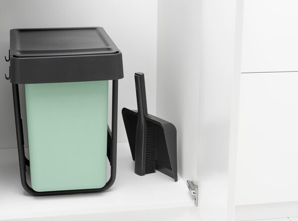 Smetáček a lopatka SinkSide – Brabantia