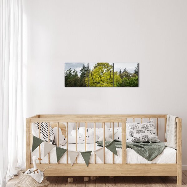 Obraz zeleného stromu uprostřed pole (s hodinami) (90x30 cm)