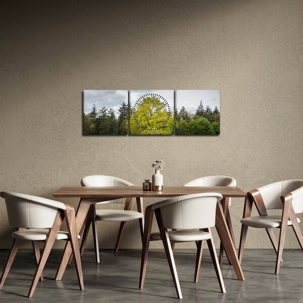 Obraz zeleného stromu uprostřed pole (s hodinami) (90x30 cm)