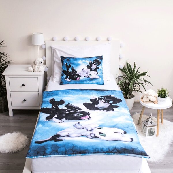 Modré bavlněné dětské povlečení do postýlky 100x135 cm How to Train Your Dragon "Babies" – Jerry Fabrics