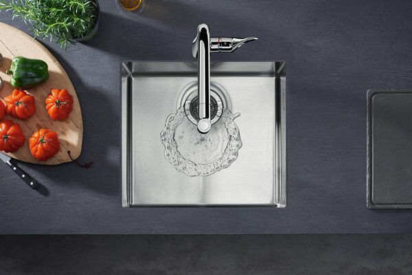 Hansgrohe Metris M71 kuchyňská páková baterie 320, vytahovatelná sprška, 2jet, sBox, chrom 73801000