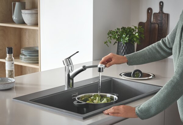 GROHE Start - Páková dřezová baterie s výsuvnou sprchou, chrom 30307001