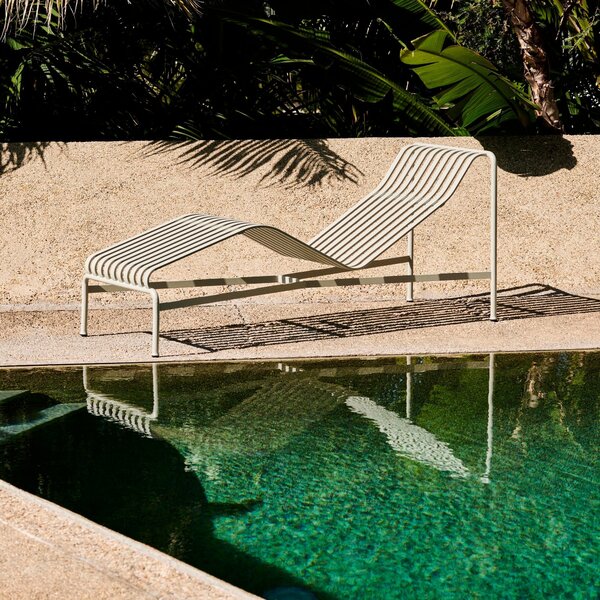 HAY Zahradní lehátko Palissade Chaise Longue, Cream White
