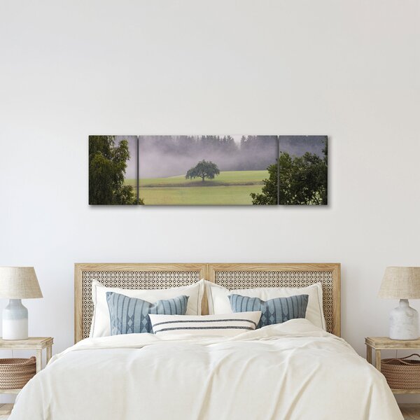 Obraz louky se stromem (170x50 cm)