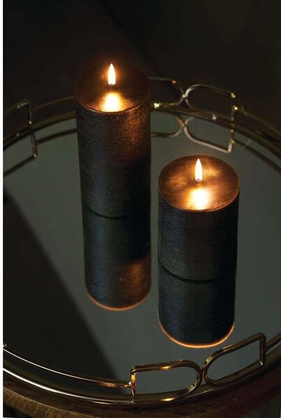Uyuni Lighting - Sloupková Svíčka LED 7,8 x 10,1 cm Rustic Forest Black Lighting - Lampemesteren