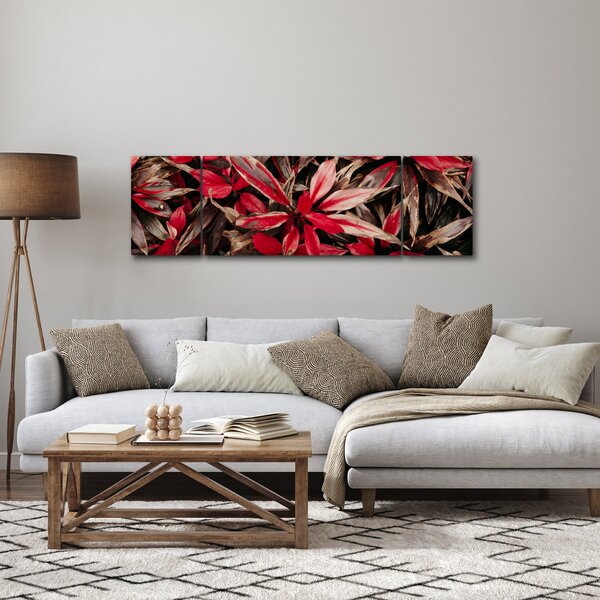 Obraz červených okvětních lístků (170x50 cm)